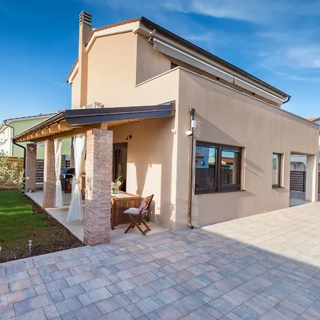 House Nada Hébergement de vacances
