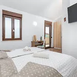 House Nada